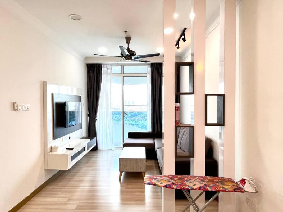 Concept Suite 05 @ The Wave Residence Tranquerah Экстерьер фото